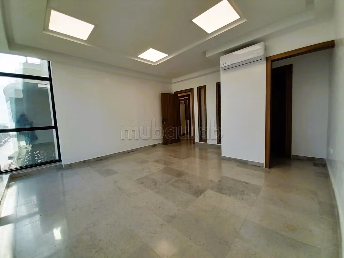 Bureau accueil plus 3 au lac 2